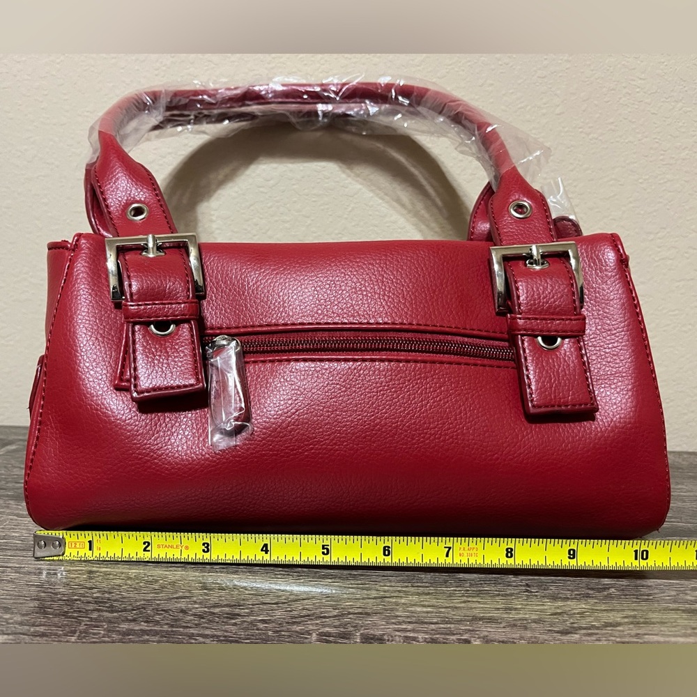 Red Shoulder Bag and Wallet Set - Picture 9 of 11